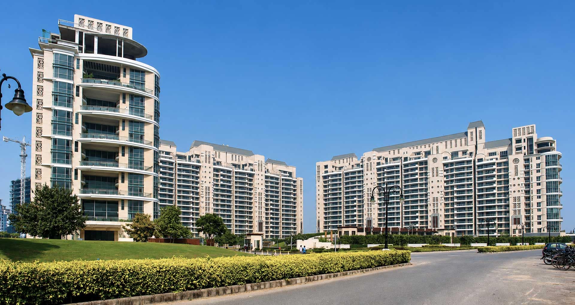 DLF The Aralias project exterior